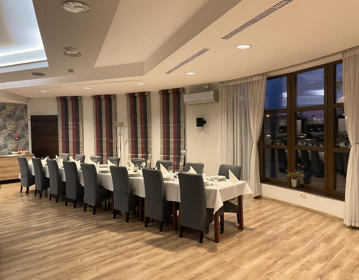 Hotel Esperanto Świdnica Extérieur photo