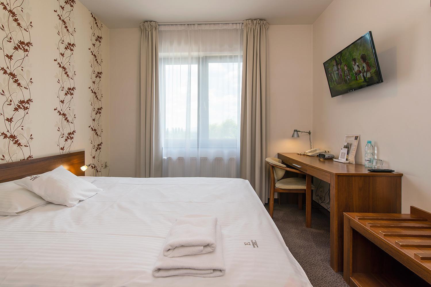 Hotel Esperanto Świdnica Extérieur photo