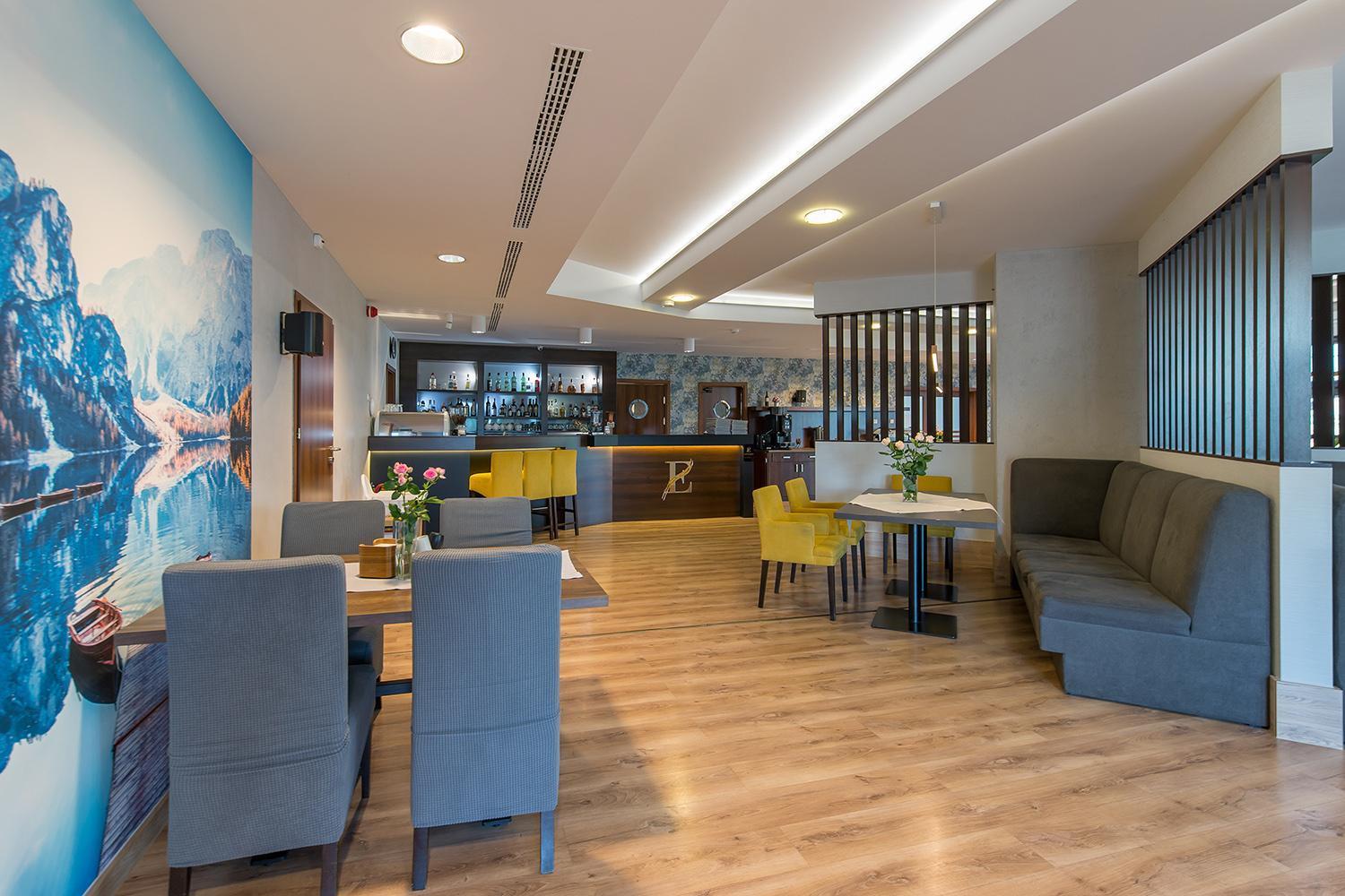 Hotel Esperanto Świdnica Extérieur photo
